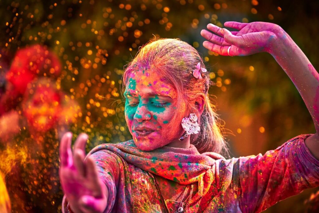 woman-holi-festival-india-copy-1024x683